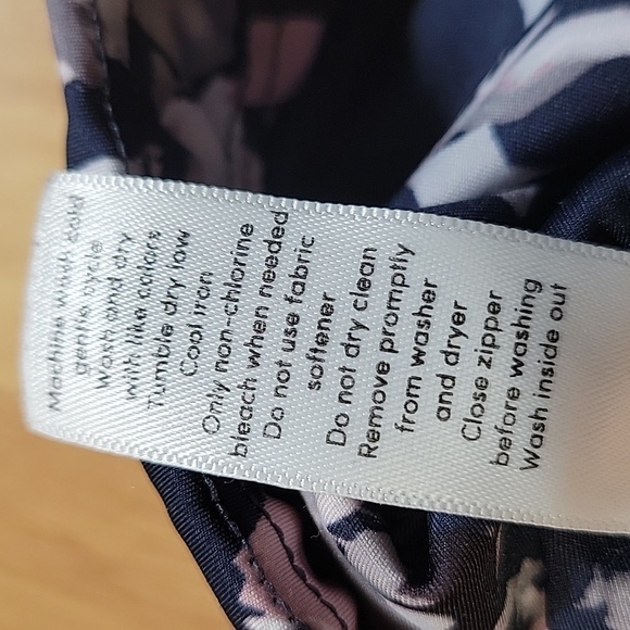 Athleta High Rise Challenge Bloom 7/8 Tights Midnight Madness Size S #385448 - Picture 10 of 12